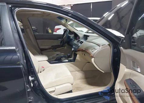 2008 Honda Accord 2.4 Ex from USA, damaged, VIN 1HGCP267X8A117357